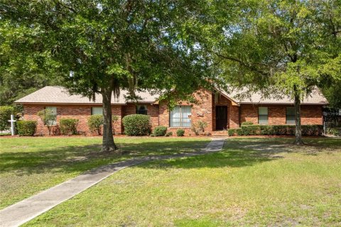 House in Starke, Florida 3 bedrooms, 211.26 sq.m. № 2291646 - photo 3