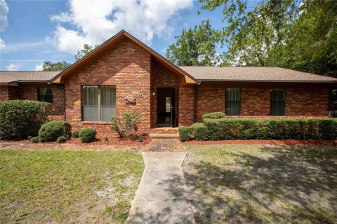 House in Starke, Florida 3 bedrooms, 211.26 sq.m. № 2291646 - photo 24