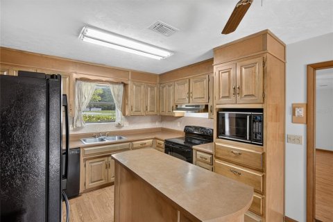 House in Starke, Florida 3 bedrooms, 211.26 sq.m. № 2291646 - photo 25