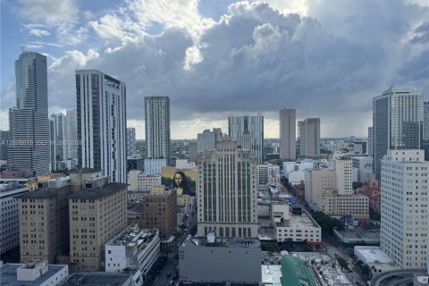 Condominio en venta en Miami, Florida, 1 dormitorio, 65.03 m2 № 2145783 - foto 3