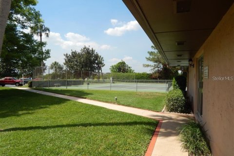 Condo in Lake Wales, Florida, 2 bedrooms № 2166328 - photo 8