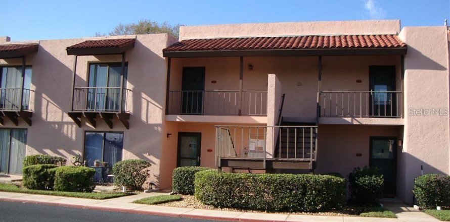 Condo in Lake Wales, Florida, 2 bedrooms № 2166328