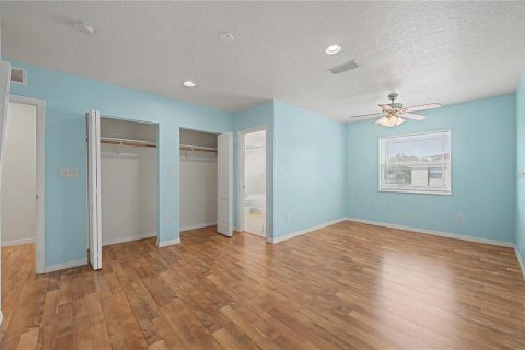Adosado en venta en Tampa, Florida, 3 dormitorios, 158.86 m2 № 2258746 - foto 18