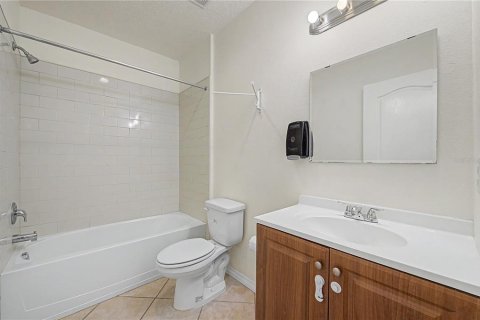 Adosado en venta en Tampa, Florida, 3 dormitorios, 158.86 m2 № 2258746 - foto 26