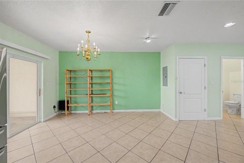 Adosado en venta en Tampa, Florida, 3 dormitorios, 158.86 m2 № 2258746 - foto 15