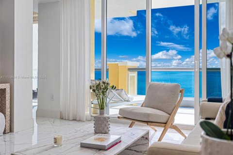 Copropriété à vendre à Sunny Isles Beach, Floride: 3 chambres, 188.68 m2 № 2253809 - photo 10