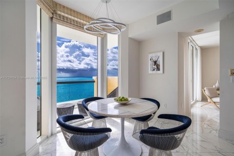 Copropriété à vendre à Sunny Isles Beach, Floride: 3 chambres, 188.68 m2 № 2253809 - photo 14