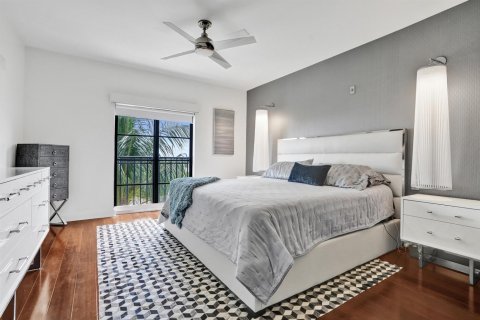 Condo in Fort Lauderdale, Florida, 3 bedrooms  № 2189780 - photo 19