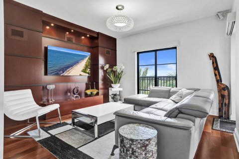 Condo in Fort Lauderdale, Florida, 3 bedrooms  № 2189780 - photo 14