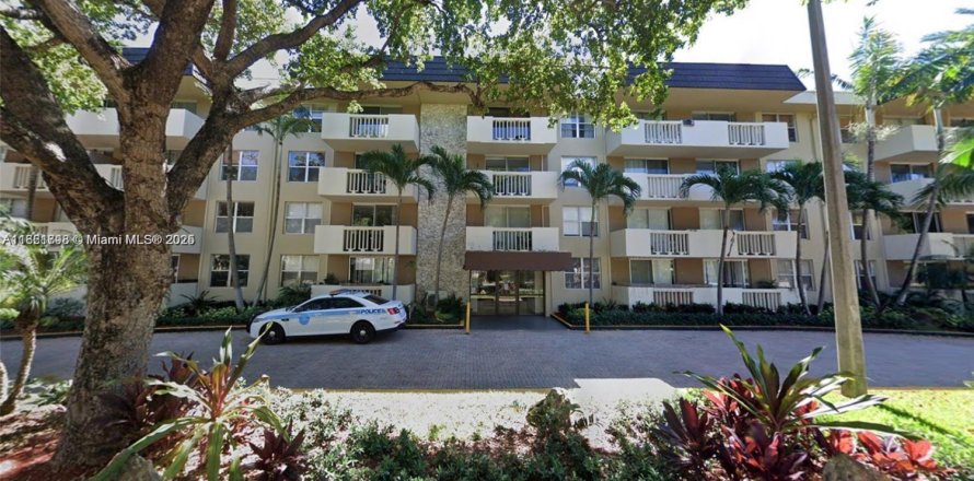 Condo in North Miami, Florida, 1 bedroom № 1784128