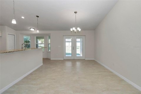 House in Summerfield, Florida 3 bedrooms, 156.91 sq.m. № 2098459 - photo 10