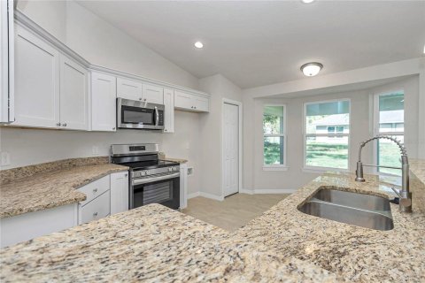 House in Summerfield, Florida 3 bedrooms, 156.91 sq.m. № 2098459 - photo 16