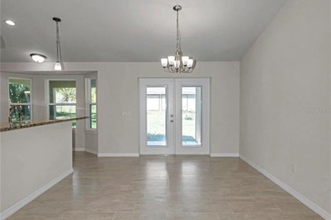 House in Summerfield, Florida 3 bedrooms, 156.91 sq.m. № 2098459 - photo 11