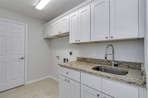 House in Summerfield, Florida 3 bedrooms, 156.91 sq.m. № 2098459 - photo 27