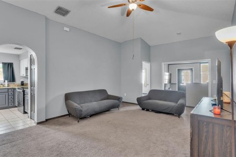 House in Valrico, Florida 4 bedrooms, 144.37 sq.m. № 1850263 - photo 9