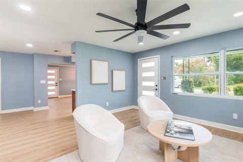 Villa ou maison à vendre à Tampa, Floride: 4 chambres, 139.35 m2 № 2231479 - photo 6