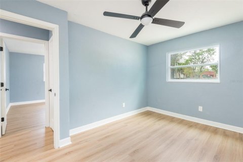 Villa ou maison à vendre à Tampa, Floride: 4 chambres, 139.35 m2 № 2231479 - photo 16