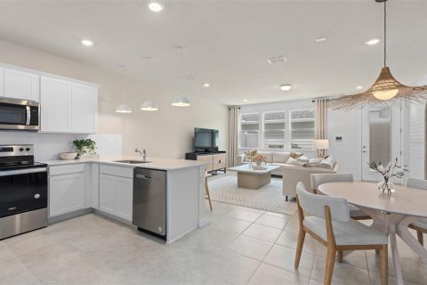Townhouse in Orlando, Florida 4 bedrooms, 171.59 sq.m. № 1736964 - photo 6