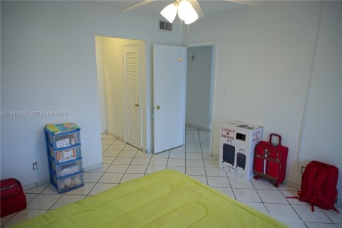 Copropriété à vendre à Hollywood, Floride: 1 chambre, 65.31 m2 № 2152944 - photo 9