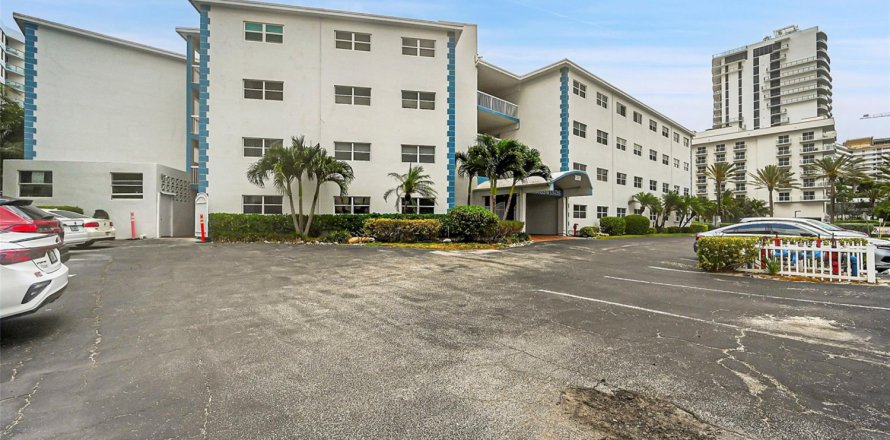 Condo à Pompano Beach, Floride, 2 chambres № 1097783