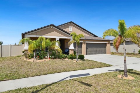 House in Wimauma, Florida 4 bedrooms, 237.55 sq.m. № 1658331 - photo 3