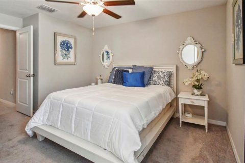 House in Wimauma, Florida 4 bedrooms, 237.55 sq.m. № 1658331 - photo 25