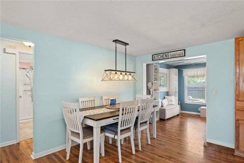 House in Venice, Florida 2 bedrooms, 115.48 sq.m. № 2347893 - photo 9