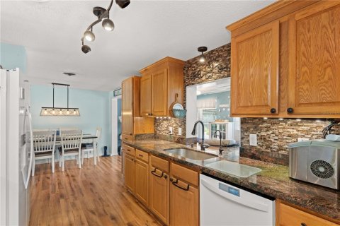 House in Venice, Florida 2 bedrooms, 115.48 sq.m. № 2347893 - photo 13