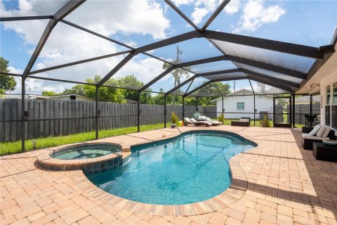 House in Venice, Florida 2 bedrooms, 115.48 sq.m. № 2347893 - photo 30
