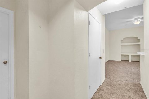 Condo in Orlando, Florida, 2 bedrooms  № 2214006 - photo 14