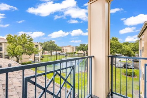 Condo in Orlando, Florida, 2 bedrooms  № 2214006 - photo 16