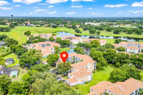 Condo in Orlando, Florida, 2 bedrooms  № 2214006 - photo 2