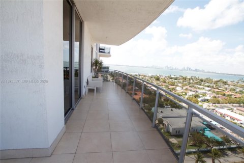 Condo in North Bay Village, Florida, 3 bedrooms № 2042316 - photo 30