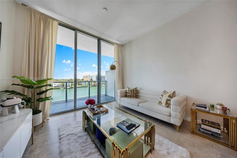 Condominio en alquiler en Miami, Florida, 2 dormitorios, 76.92 m2 № 1745685 - foto 4