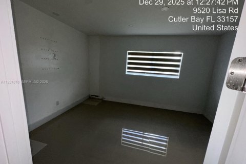 Casa en venta en Cutler Bay, Florida, 3 dormitorios, 112.88 m2 № 1995611 - foto 5