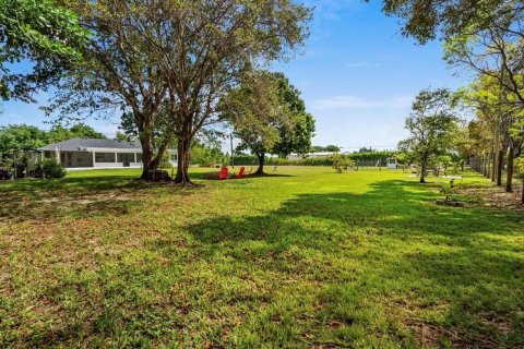 House in Homestead, Florida 3 bedrooms, 173.91 sq.m. № 2085259 - photo 25