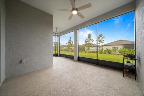 House in Ocala, Florida 2 bedrooms, 196.02 sq.m. № 2230092 - photo 7