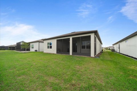 House in Ocala, Florida 2 bedrooms, 196.02 sq.m. № 2230092 - photo 4