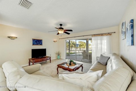 House in Cocoa Beach, Florida 4 bedrooms, 265.7 sq.m. № 1592583 - photo 17
