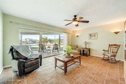 House in Cocoa Beach, Florida 4 bedrooms, 265.7 sq.m. № 1592583 - photo 13