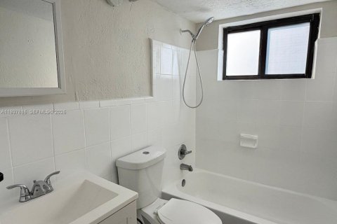 Снять в аренду квартиру в Хайалиа, Флорида 1 спальня, 60.39м2, № 1995452 - фото 8