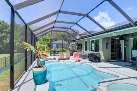 House in Land O' Lakes, Florida 4 bedrooms, 247.58 sq.m. № 2209033 - photo 6