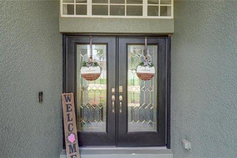 House in Land O' Lakes, Florida 4 bedrooms, 247.58 sq.m. № 2209033 - photo 2