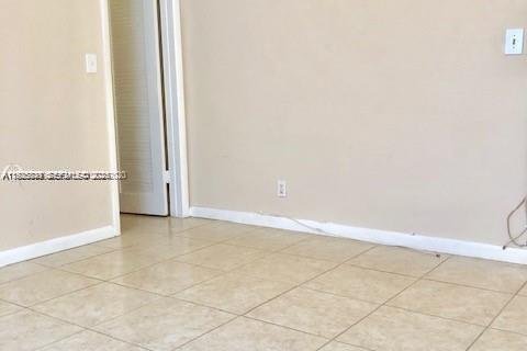 Снять в аренду виллу или дом в Халландейл-Бич, Флорида 2 спальни, 78.04м2, № 1983885 - фото 10