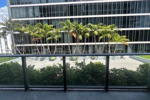 Снять в аренду кондоминиум в Авентура, Флорида 1 спальня, 80.55м2, № 1957477 - фото 10