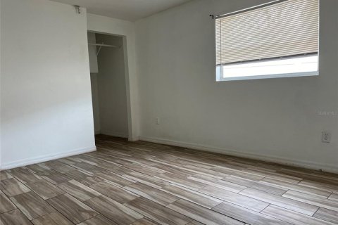 Casa en alquiler en Tarpon Springs, Florida, 3 dormitorios, 149.2 m2 № 1782360 - foto 11