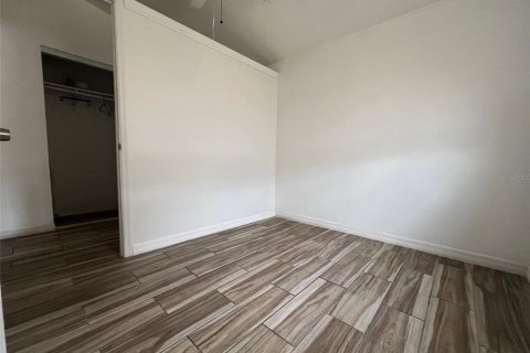 Casa en alquiler en Tarpon Springs, Florida, 3 dormitorios, 149.2 m2 № 1782360 - foto 10