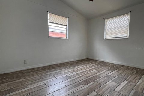 Casa en alquiler en Tarpon Springs, Florida, 3 dormitorios, 149.2 m2 № 1782360 - foto 17