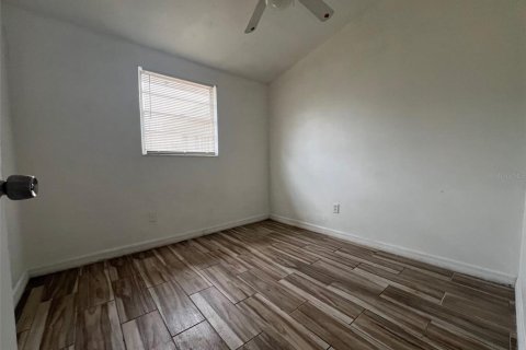 Casa en alquiler en Tarpon Springs, Florida, 3 dormitorios, 149.2 m2 № 1782360 - foto 7