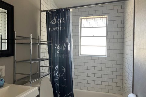 Casa en alquiler en Tarpon Springs, Florida, 3 dormitorios, 149.2 m2 № 1782360 - foto 27